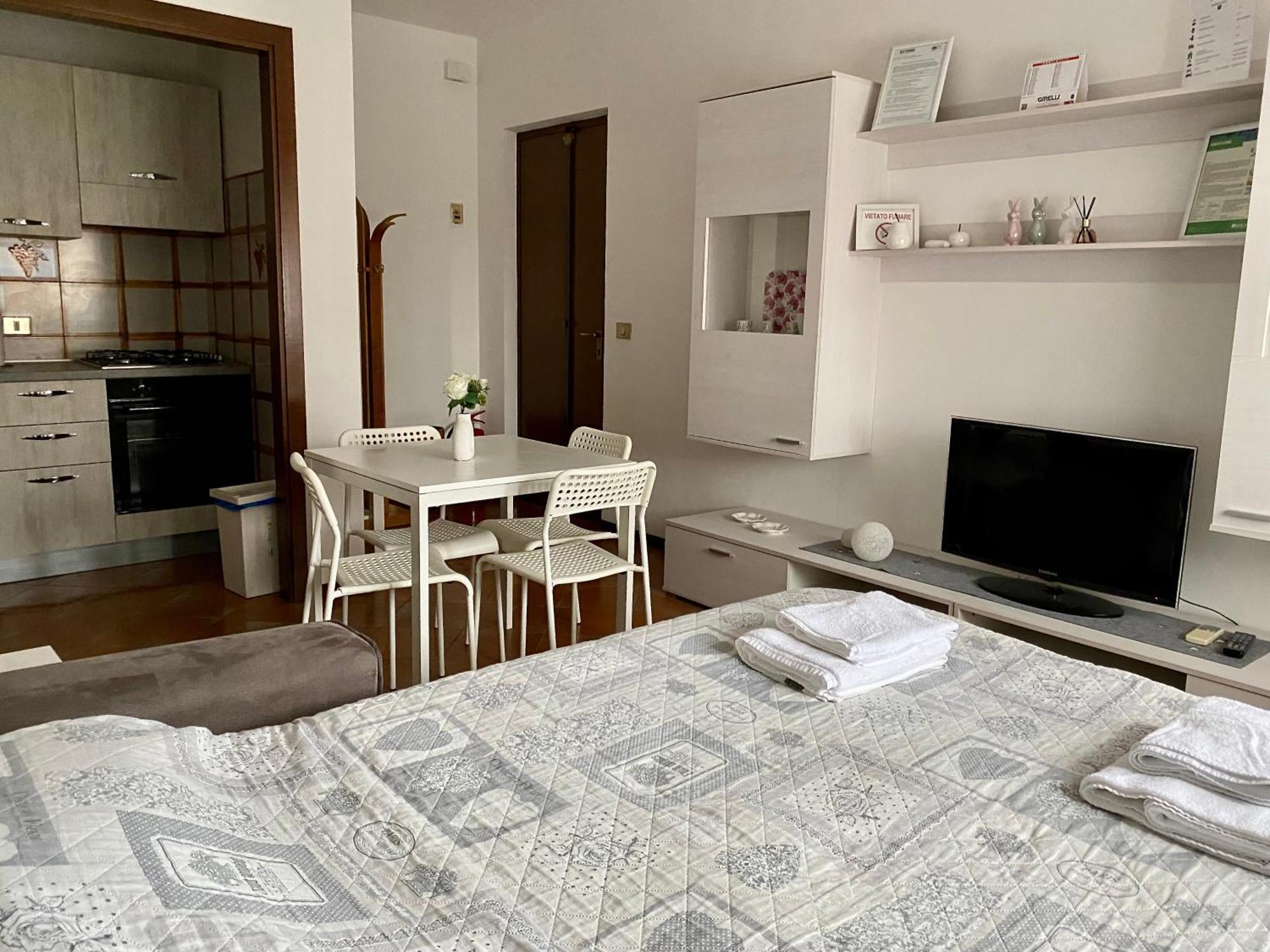 Casa Gaia- Castelnuovo Del Garda Appartement Cavalcaselle Buitenkant foto
